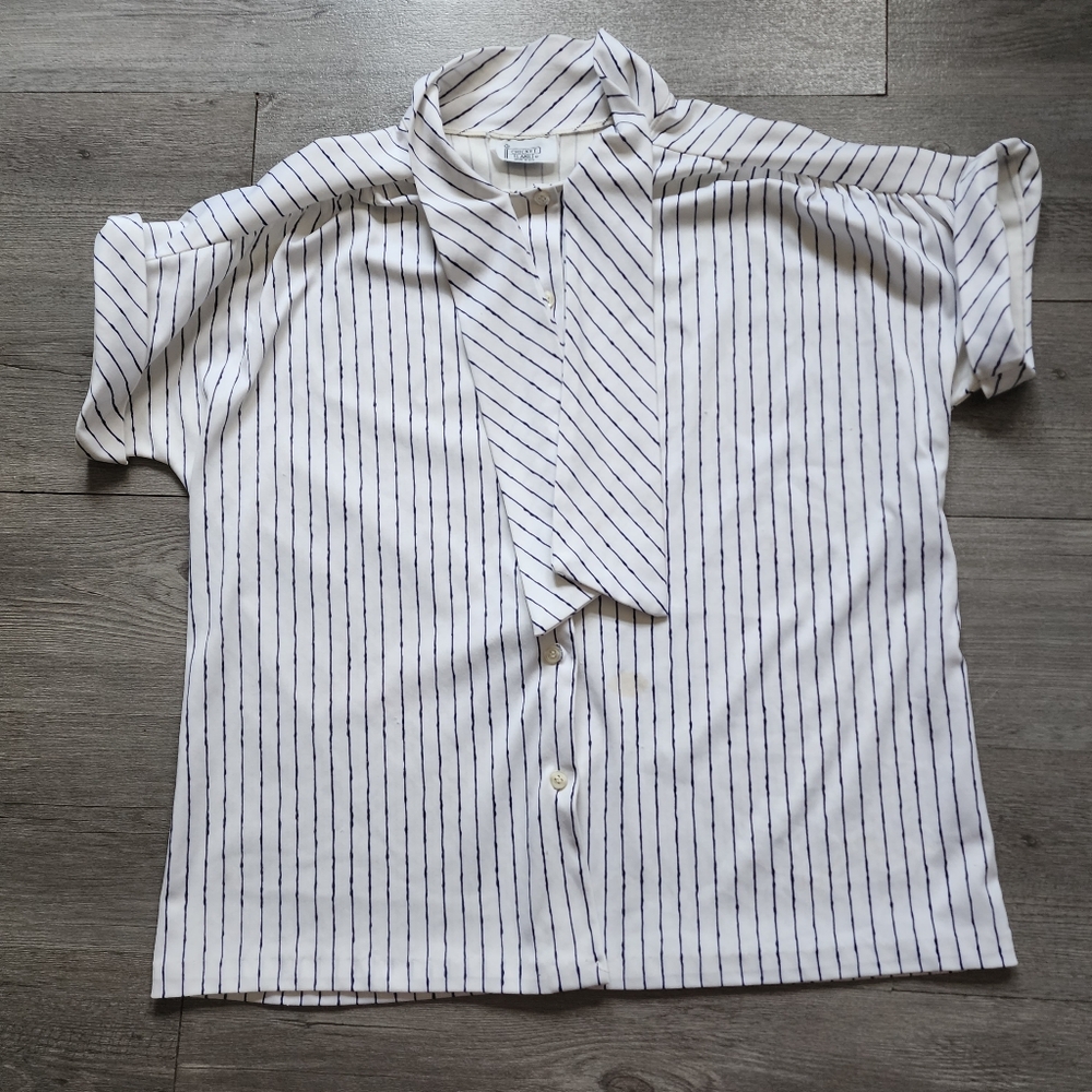 Vintage 80s Cricket Lane Blue & White Striped Button Down Blouse w/ Tie Size M